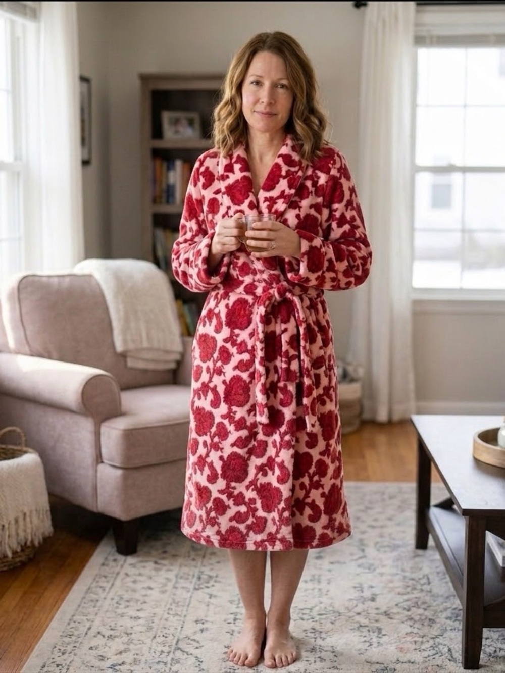 Vera Bradley “Cotswold Coral Cloud” Fleece Robe with Matching Slipper Socks NWT
